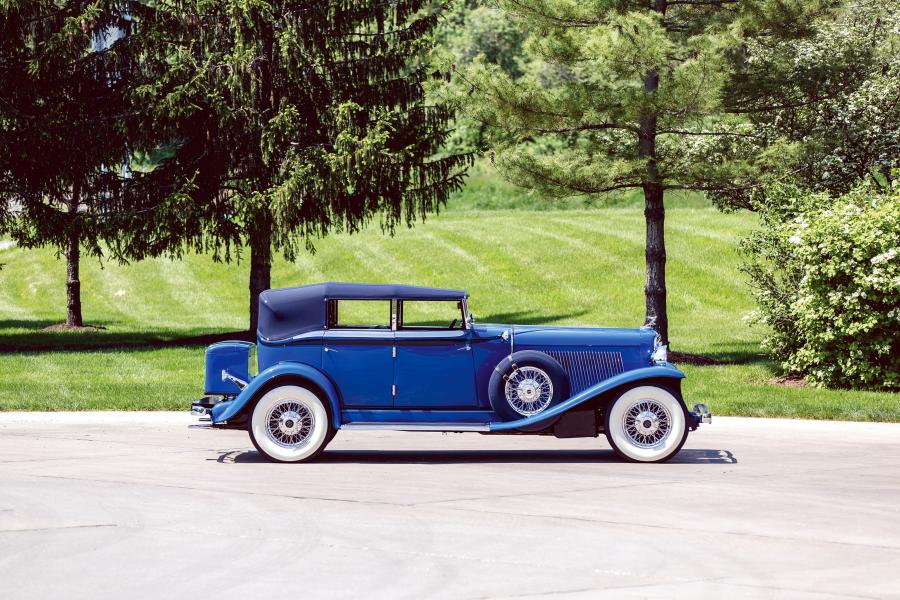  Auburn 12-160A Custom Dual Ratio Phaeton Sedan 1932 года  (фото 6 из 43)